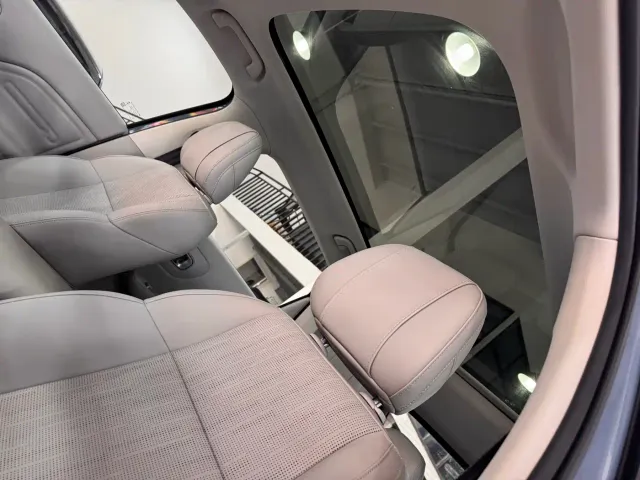 Leapmotor B10 — Фото автомобиля 12