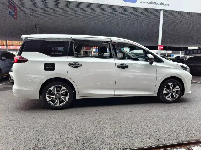 GAC Trumpchi M6 — Фото автомобиля 5