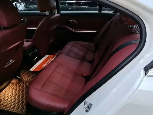 BMW 3 Series — Фото автомобиля 16