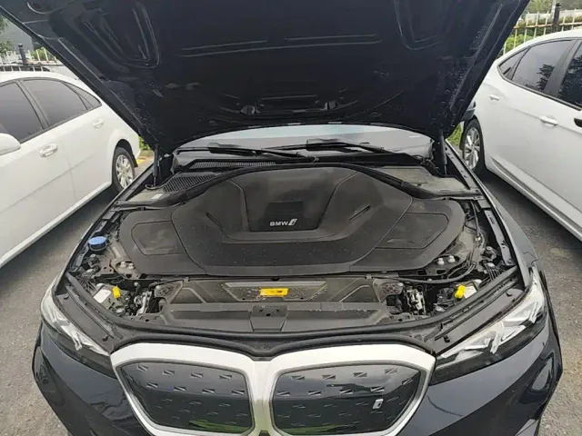 BMW i3 — Фото автомобиля 19