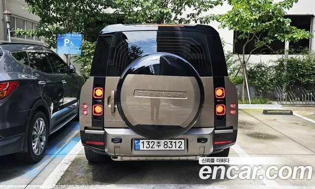 Land Rover Defender L663 — Фото автомобиля 4