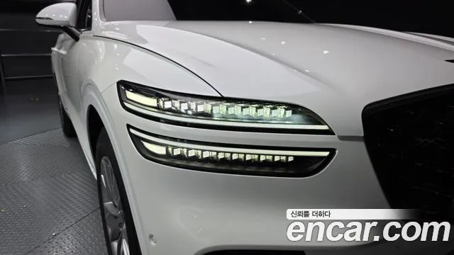 Genesis GV70 — Фото автомобиля 22