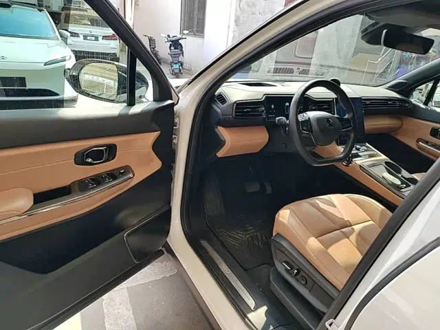 NIO NIO ES8 2020 580KM 6-Seater — Фото автомобиля 15