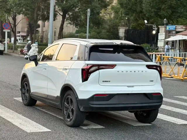Geely Geometry E Firefly — Фото автомобиля 7
