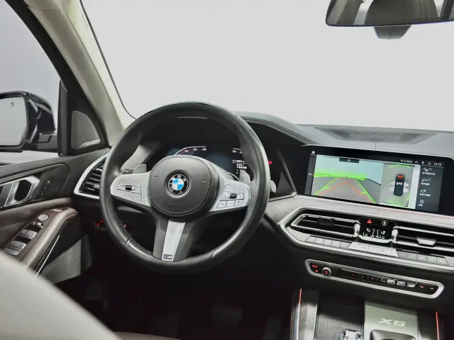 BMW X5 — Фото автомобиля 10