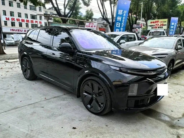 Li Auto L7 — Фото автомобиля 4