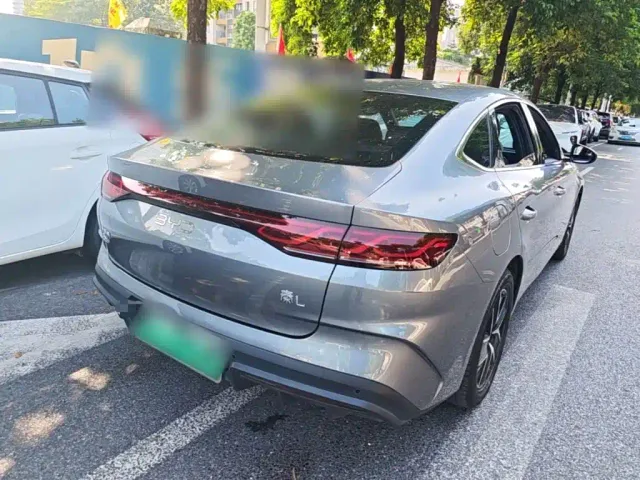 BYD Qin L — Фото автомобиля 6