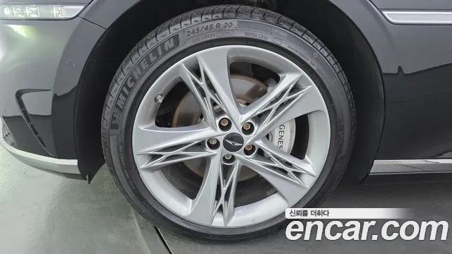 Genesis G90 Бензин 3.5 турбо AWD — Фото автомобиля 5