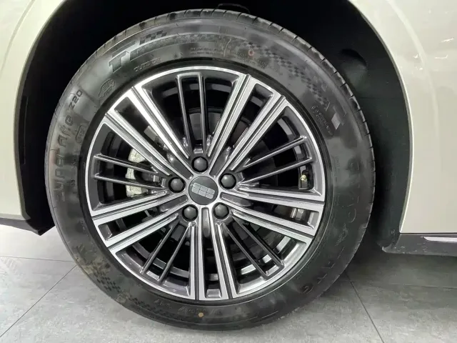 Geely Galaxy Galaxy Stellar 6 2025 Base Version — Фото автомобиля 7