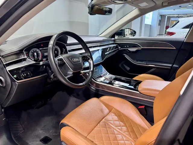 Audi A8 — Фото автомобиля 23