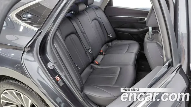 Hyundai Sonata — Фото автомобиля 11