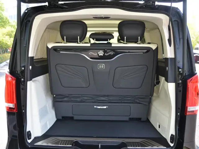 Mercedes-Benz V-Class — Фото автомобиля 25