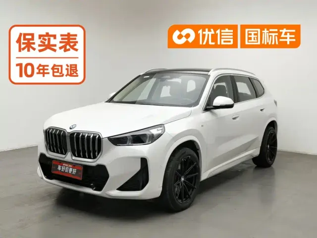 Фотография автомобиля — BMW X1