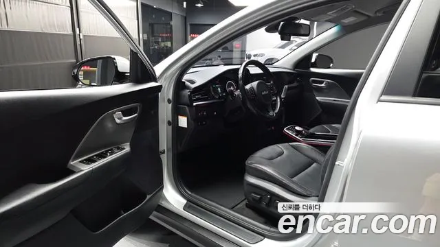 Kia Niro Niro Plus Air — Фото автомобиля 10