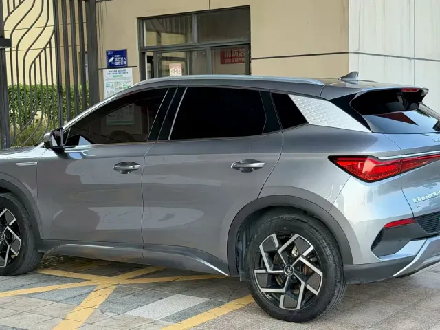 BYD Yuan PLUS — Фото автомобиля 9