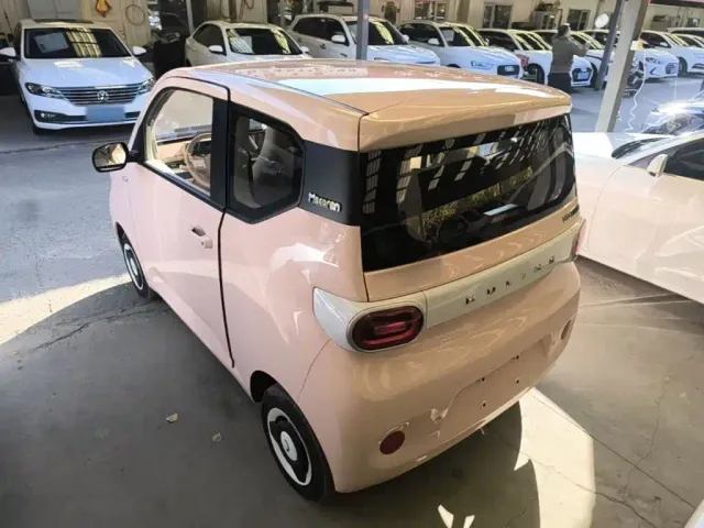Wuling Hongguang Mini EV — Фото автомобиля 4