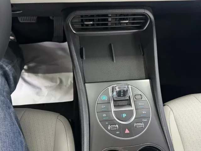 BYD Seal 05 DM-i — Фото автомобиля 12
