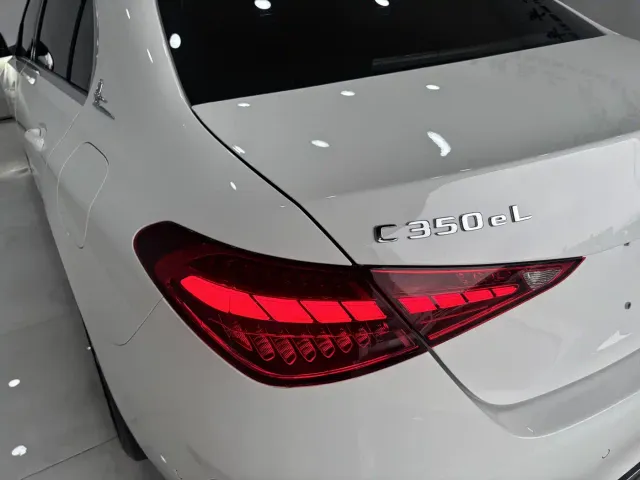 Mercedes-Benz C-Class — Фото автомобиля 9