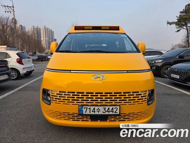 Hyundai Staria Staria L3.5 Школьный автобус — Фото автомобиля 2