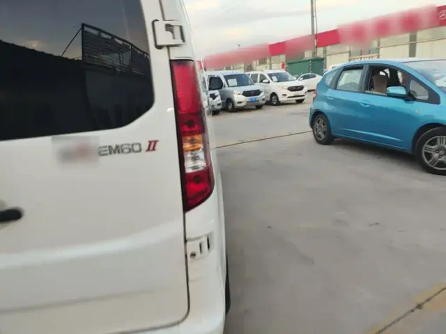 Changan Ruixing EM60 — Фото автомобиля 7
