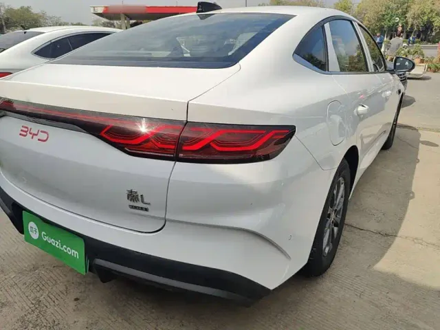 BYD Qin L — Фото автомобиля 7