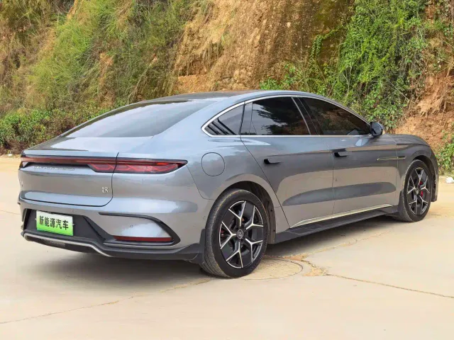 BYD Han — Фото автомобиля 9
