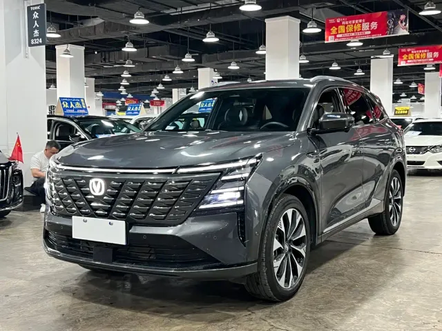 Changan CS75 Plus — Фото автомобиля 2
