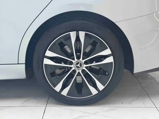 Mercedes-Benz C-Class — Фото автомобиля 5