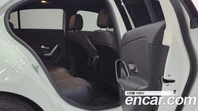 Mercedes-Benz A-Class W177 — Фото автомобиля 12