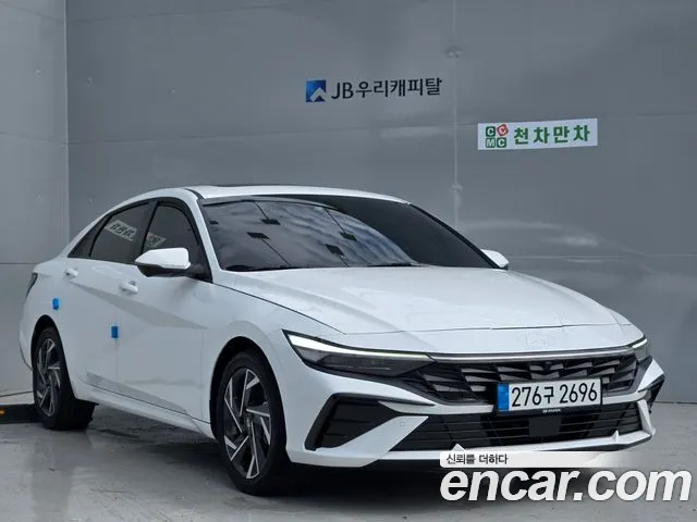 Hyundai Avante CN7 — Фото автомобиля 2