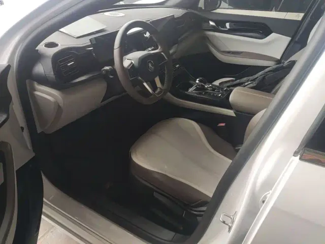BYD Qin PLUS — Фото автомобиля 15
