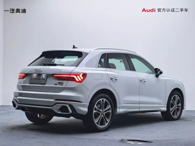 Audi Q3 — Фото автомобиля 4