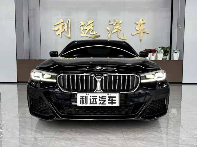 BMW 5 Series — Фото автомобиля 2