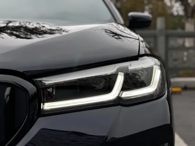 BMW 5 Series — Фото автомобиля 6