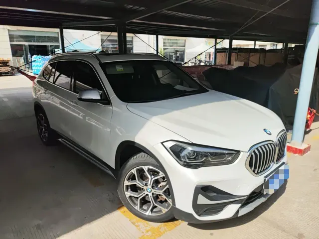 BMW X1 — Фото автомобиля 2