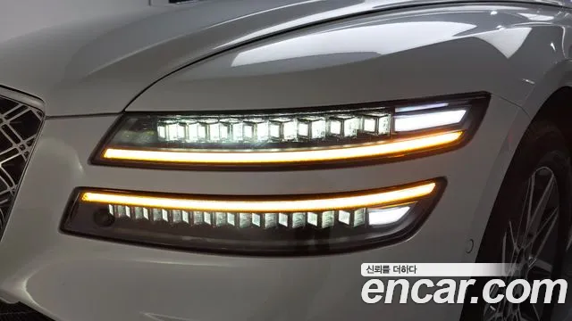 Genesis G80 Бензин 2.5 турбо AWD — Фото автомобиля 18