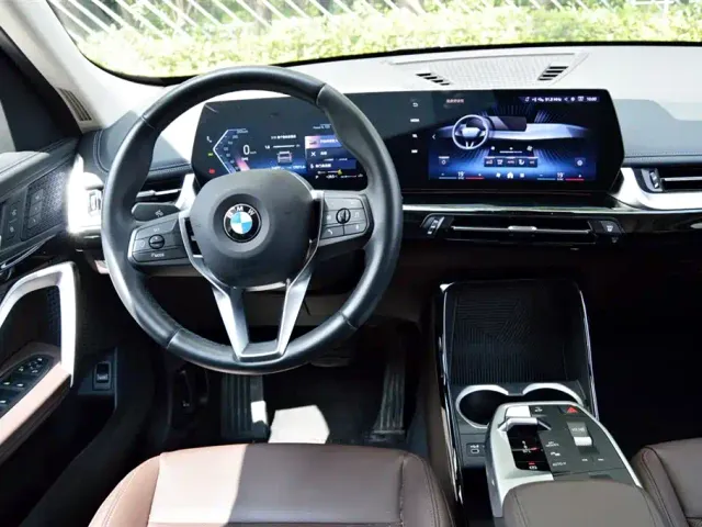 BMW X1 — Фото автомобиля 13