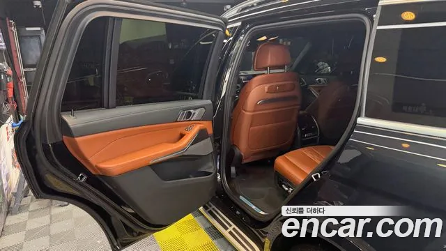 BMW X7 G07 — Фото автомобиля 11