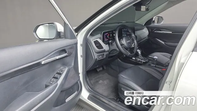 Kia Seltos Новый Seltos Бензин 2.0 2WD — Фото автомобиля 10