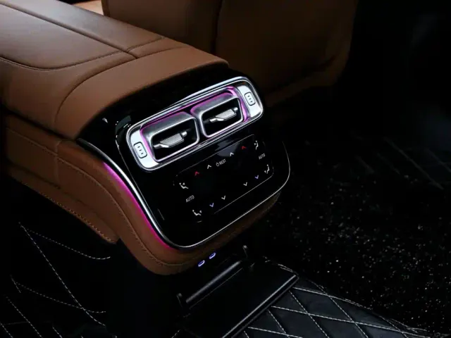 Mercedes-Benz S-Class — Фото автомобиля 18