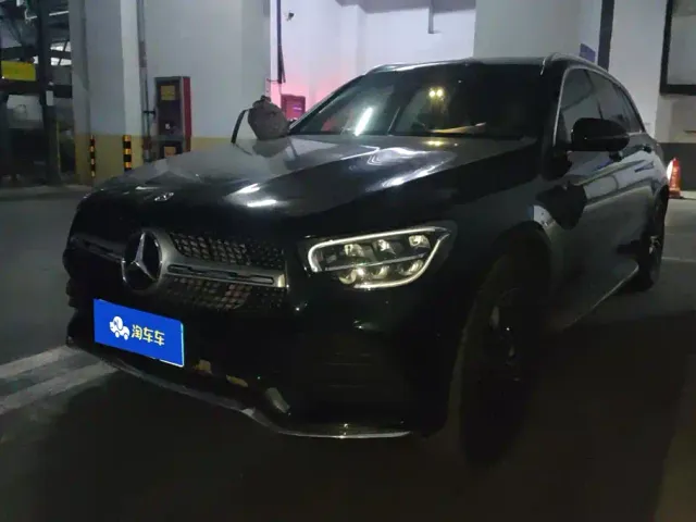 Фотография автомобиля — Mercedes-Benz GLC-Class
