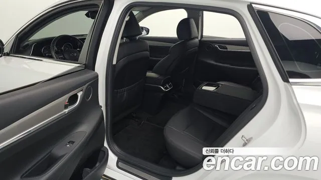 Hyundai Grandeur Новый Grandeur IG 3.0 LPi (Для проката) — Фото автомобиля 12