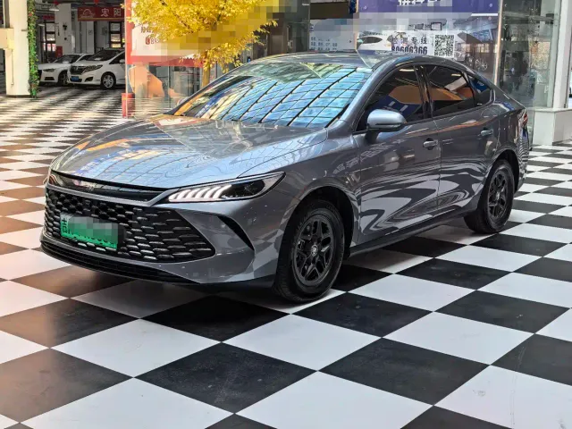 BYD Qin PLUS — Фото автомобиля 3