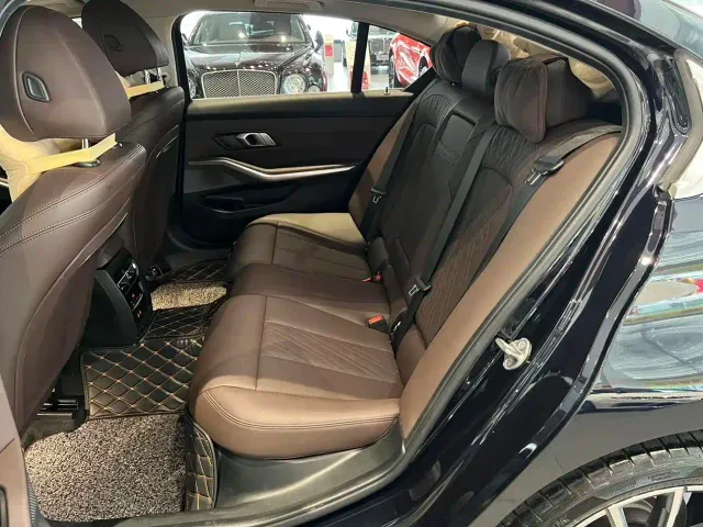 BMW 3 Series — Фото автомобиля 8