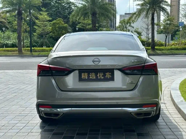 Nissan Teana — Фото автомобиля 7