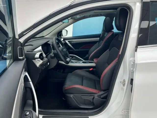 Geely Binyue — Фото автомобиля 13