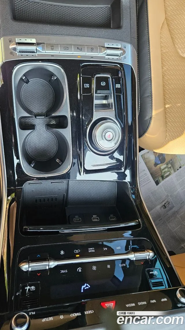 Kia Carnival 4th Gen — Фото автомобиля 19