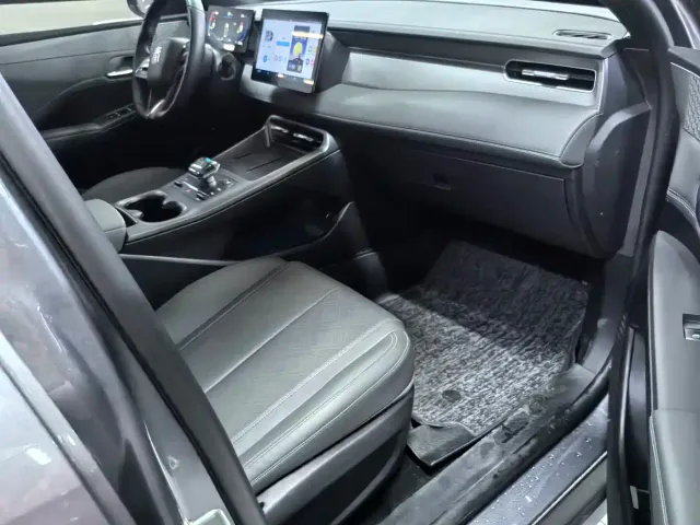 BYD Qin PLUS — Фото автомобиля 9