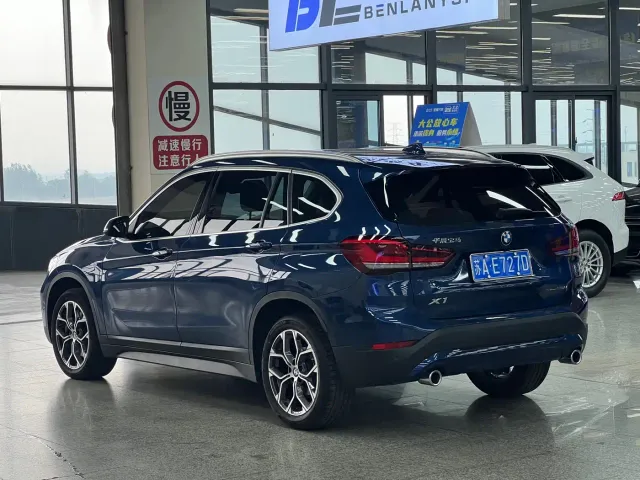 BMW X1 — Фото автомобиля 3