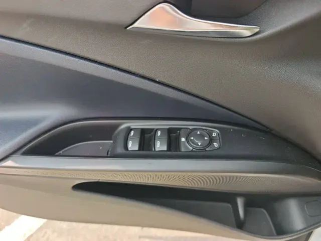 Buick Velite 6 — Фото автомобиля 5